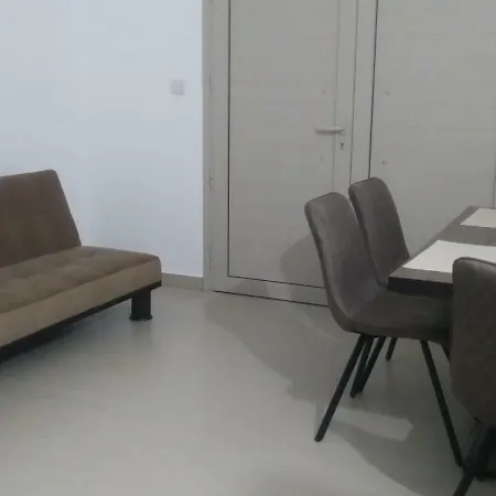 Daire Palm Tree Apts *