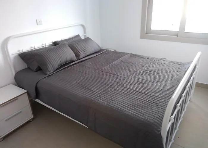 アパート Palm Tree Apts *