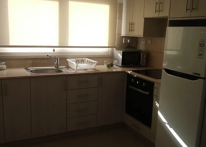 Palm Tree Apts Argaka